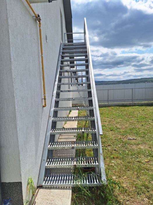 Cofectionam scări zincate ISU