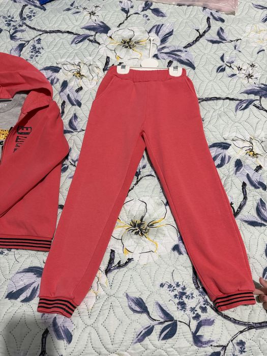 Спортивный тройка для девочек. Туркия