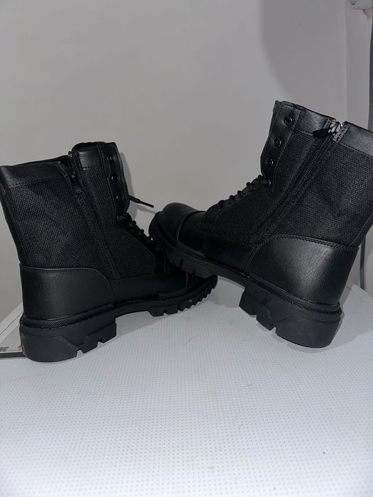 Чисто нови мъжки боти