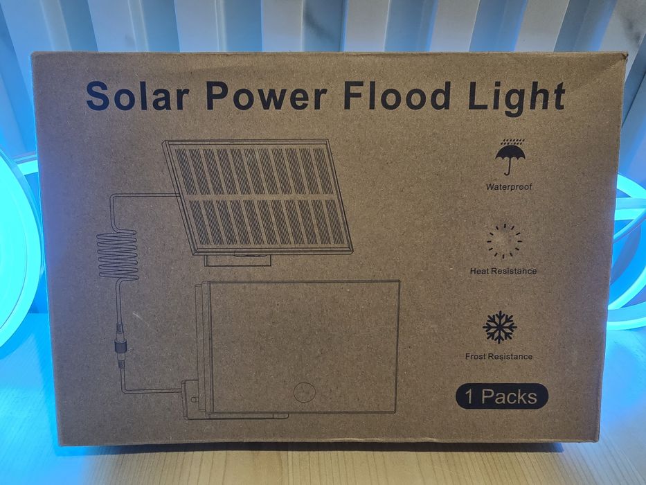 Соларна лампа за открито