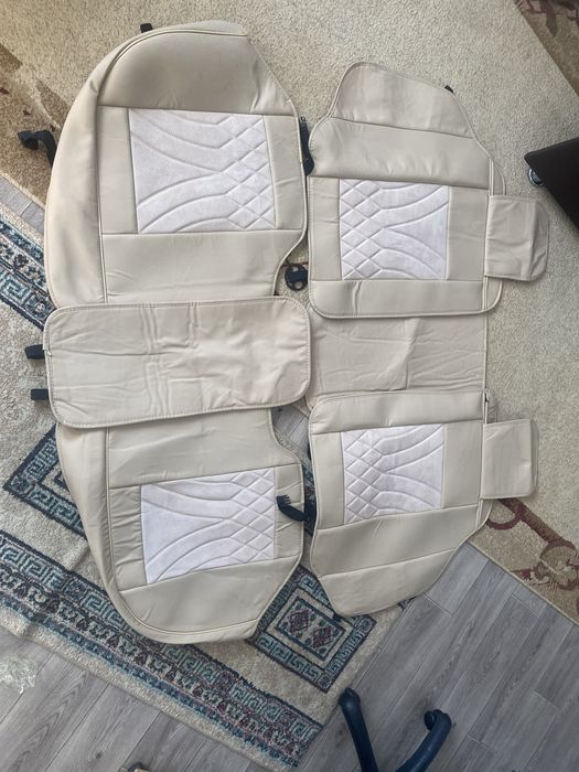 Чехлы на автомобиль