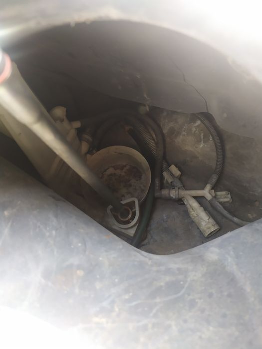 Топливный бак Ауди а8 д2.