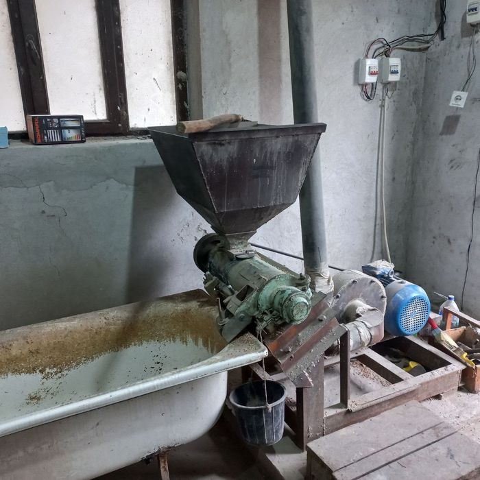 Un tegirmoni  zudlik bilan sotiladi