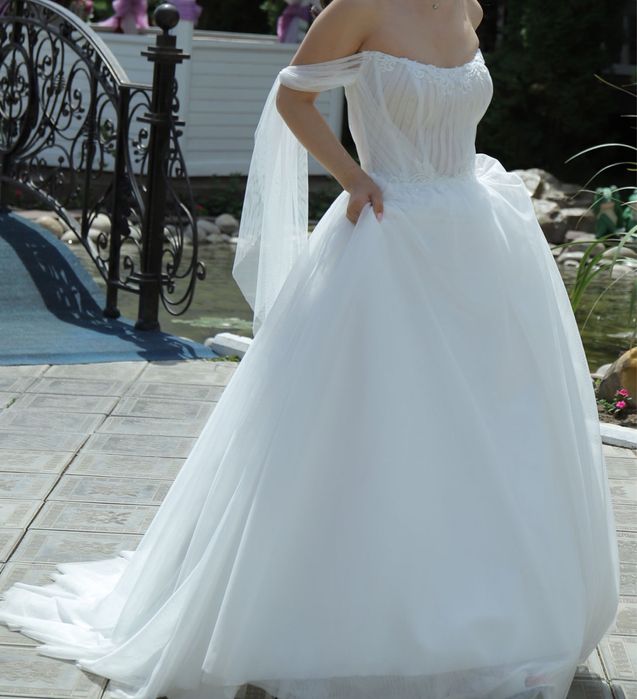 Продам свадебное платье, узату