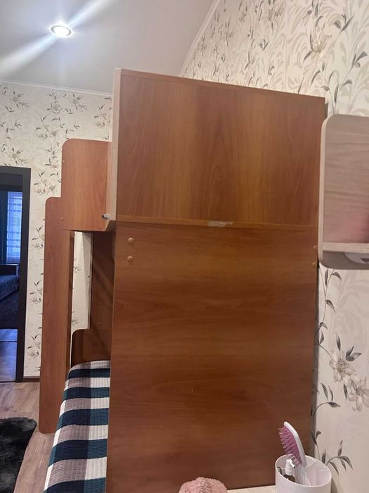 Продам двухъярусную кровать
