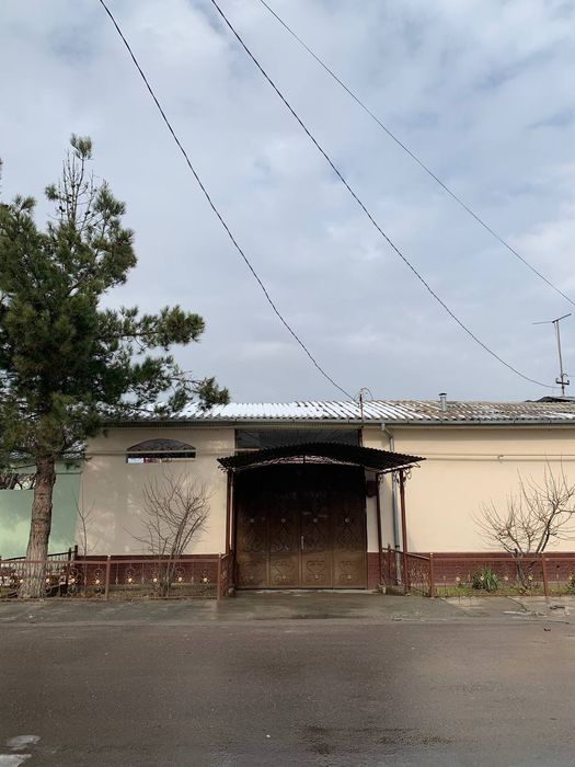 Уй сотилади.Срочна 4,5 сотих