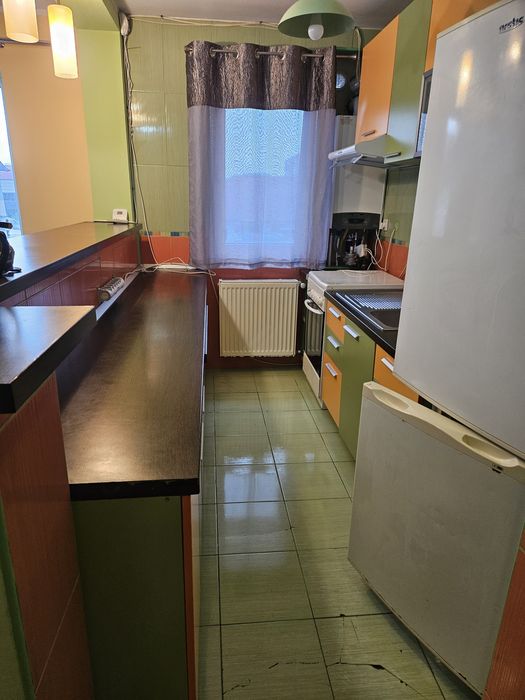 Apartament 3 camere de inchiriat