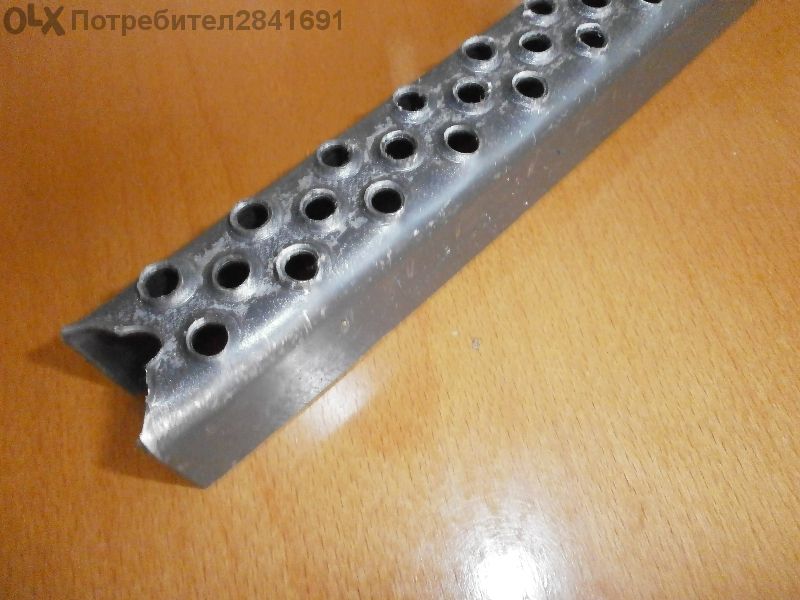 Стъпала за стълби на автомобили.