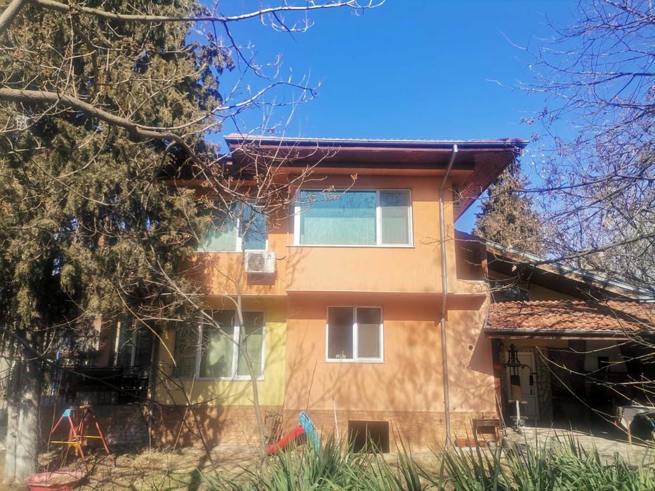 Продава се Къща в Пазарджик, Запад - 250 кв.м за 3400 €/кв.м - Снимка #3