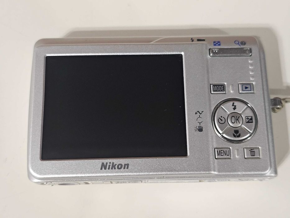 Y2K Aparat foto digital compact Nikon S200 7.1MP 3xZoom