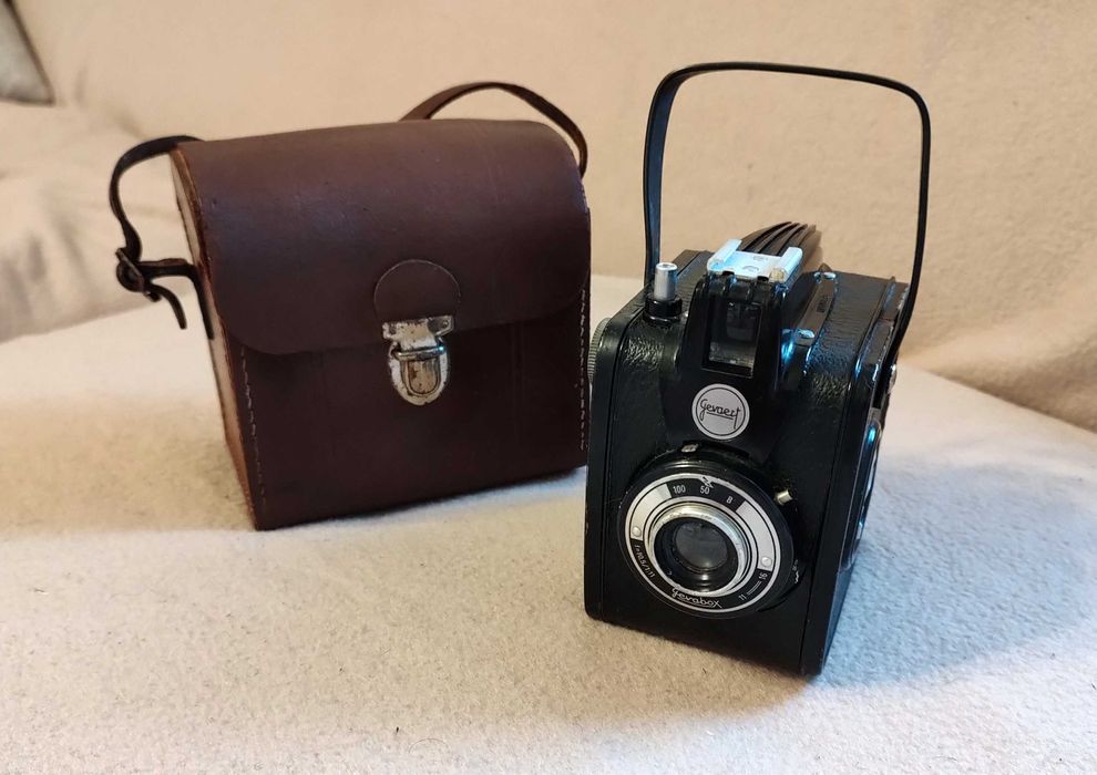 Aparat foto Gevaert Gevabox Germania 6×9 frames on 120 film anii 50