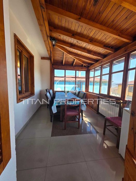 Двуетажна къща в Цигов чарк