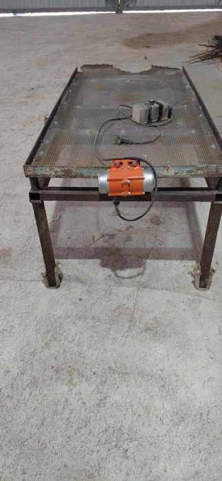 Masă vibranta cernator peleți.