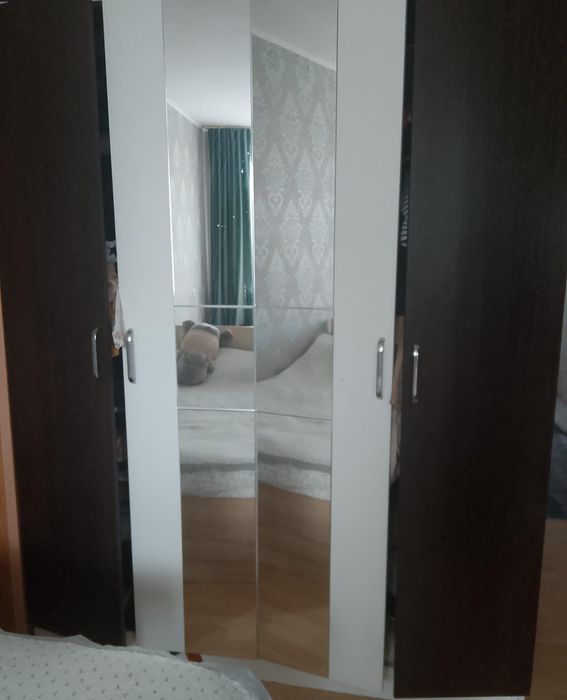 Продам шкаф распашной