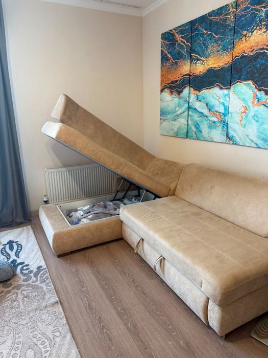 Продам диван в хорошем состоянии