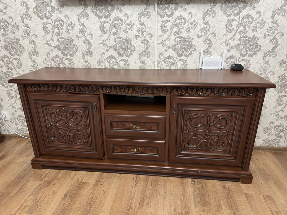 Продам комод для гостинной