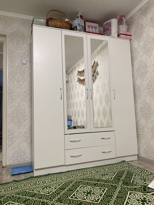 Продам шифоньер.