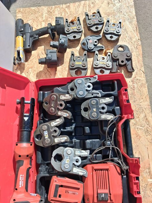 Presa sertizat  pex,pexal Hilti/ Rems