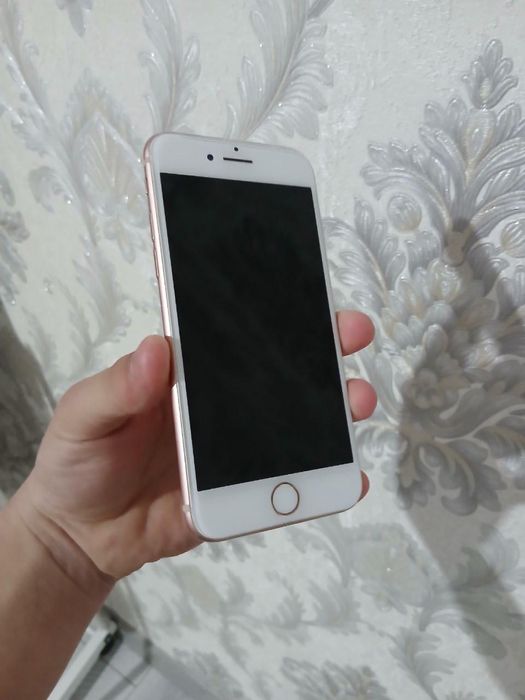 Iphone 8, 128gb/77АКБ