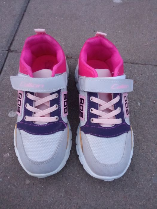 Детски маратонки за момиче