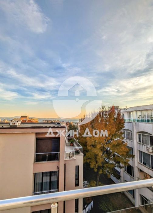 Продава се Тристаен апартамент в Бургас, Сарафово - 121 кв.м за 1612 €/кв.м - Снимка #10