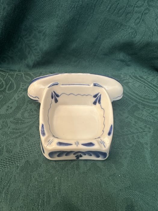 Руски фигурки/статуетки, ваза Гжел/Гжель