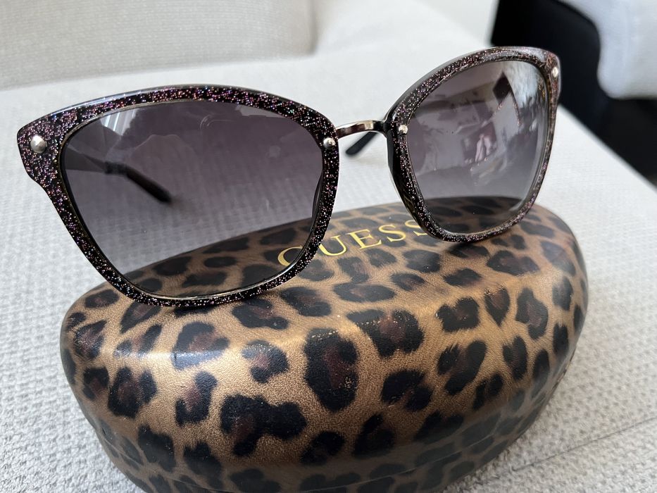 Слънчеви очила GUESS