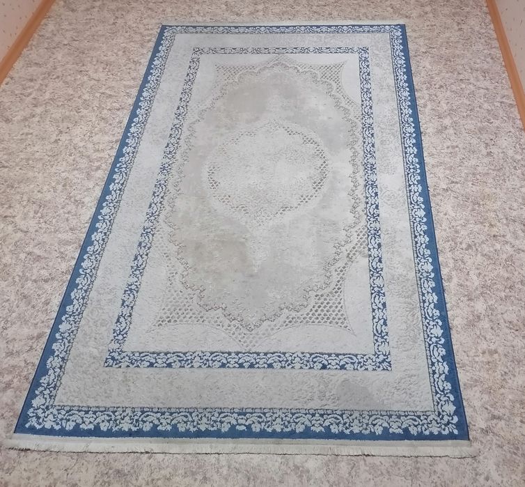 Продаётся ковёр 150×230