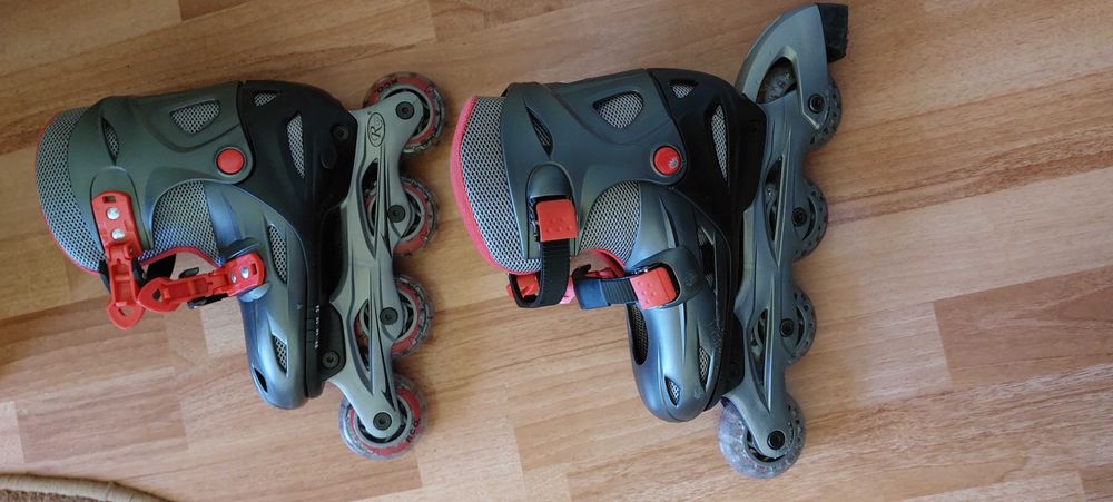 Patine cu rotile  (role)