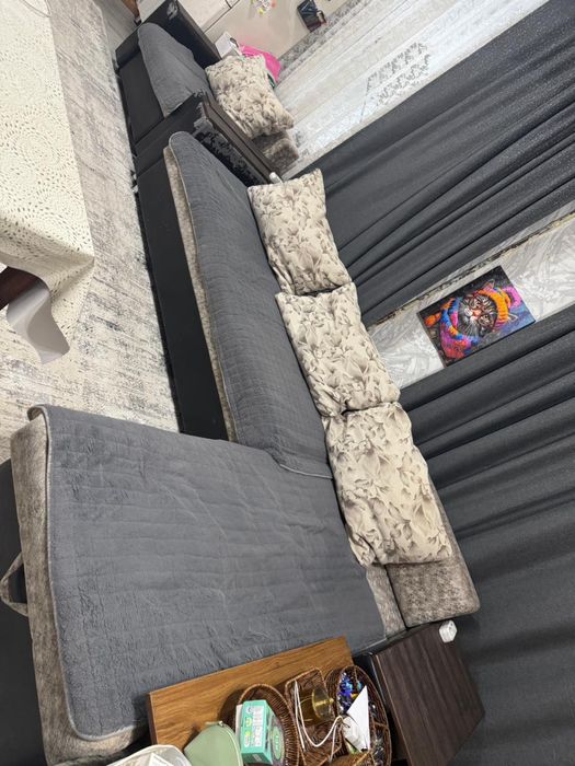 Отдам диван + кресло