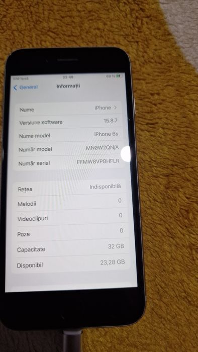 Vînd telefoane  b