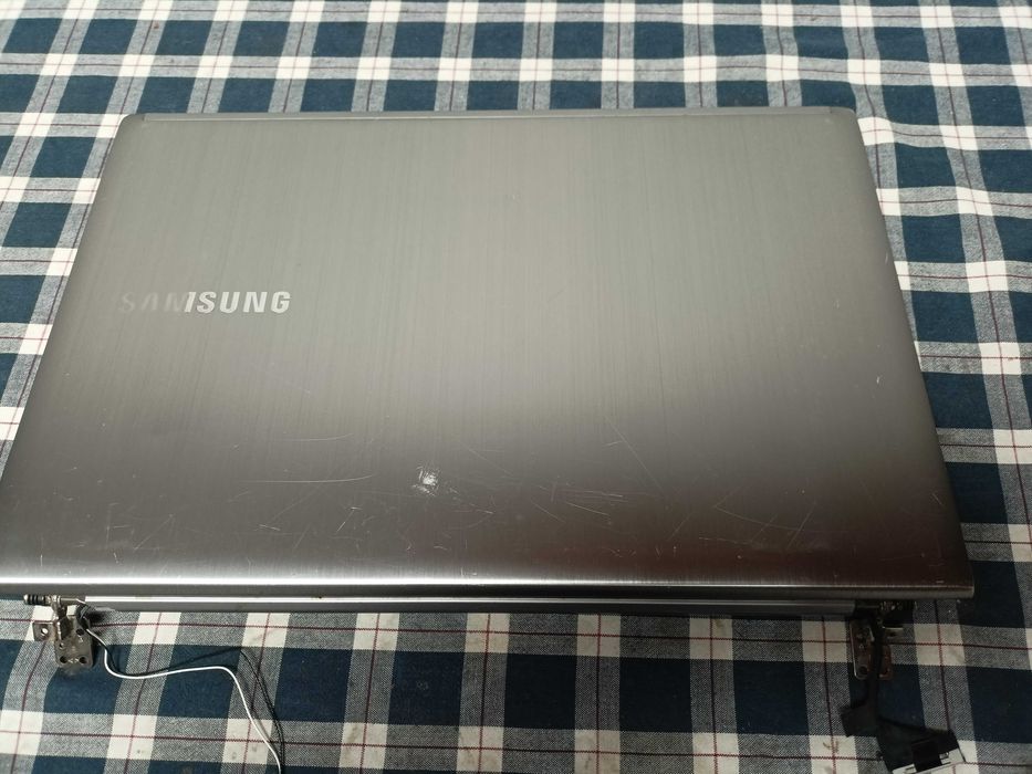 Elemente Samsung NP780Z5E np780z