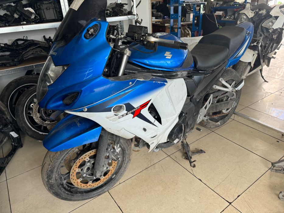 Suzuki GSXF / GSX-F 650 2014 на ЧАСТИ