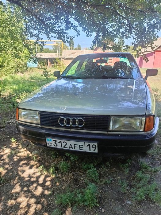 Продам автомобиль "ауди-80".