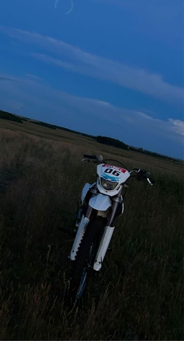 Продам мотоцикл индуро