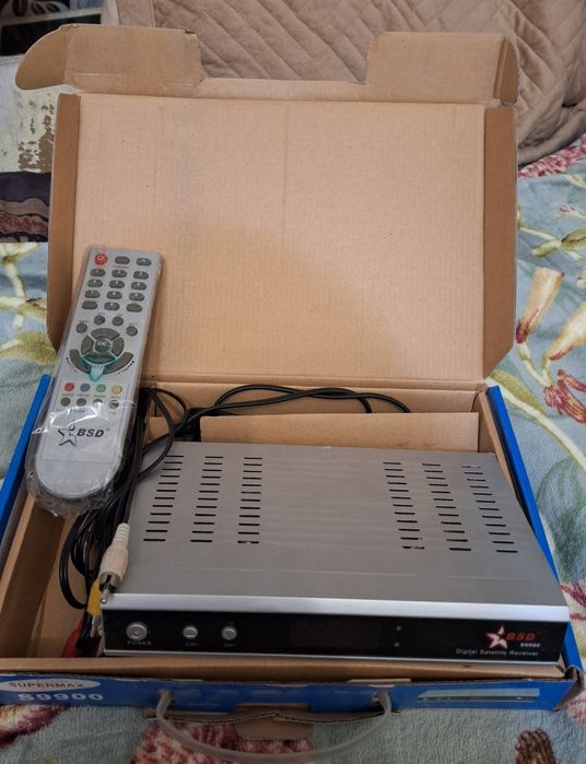 Продам цифровой тюнер Supermax  для спутниковой антенны