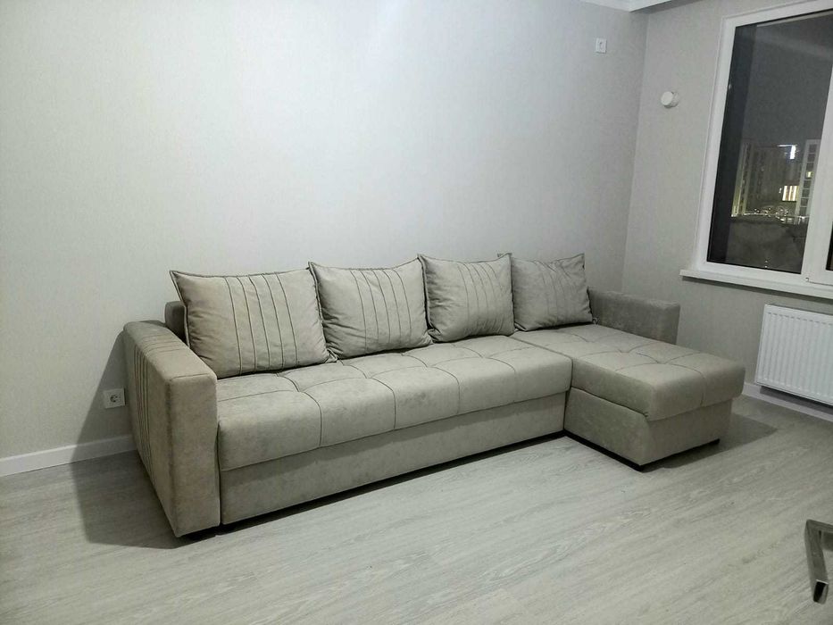 Диван угловой продается