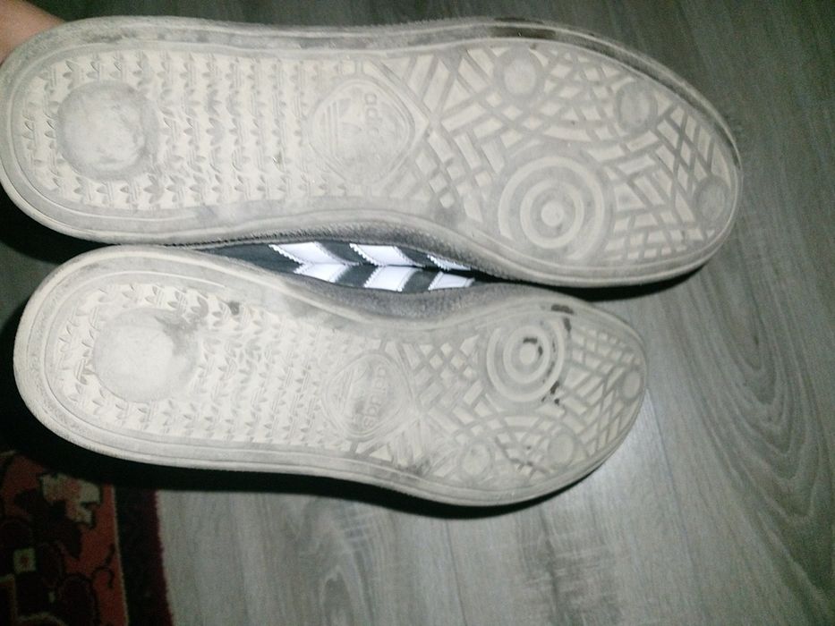 Адидас спезиал 42