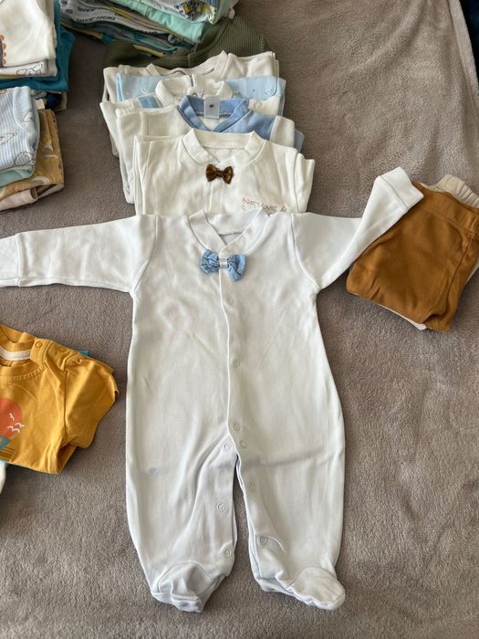 Лот бебешки дрехи 0-3