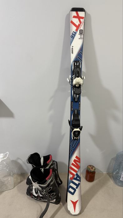 Горные лыжи Atomic + ботинки Salomon (комплект)