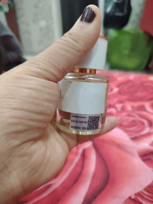 Срочно продаю женские духи