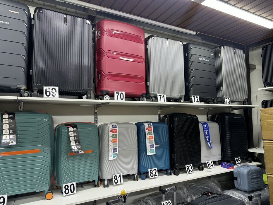 Чемоданы со склада