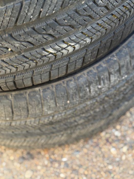 Комплект шин bridgestone 275/45/20