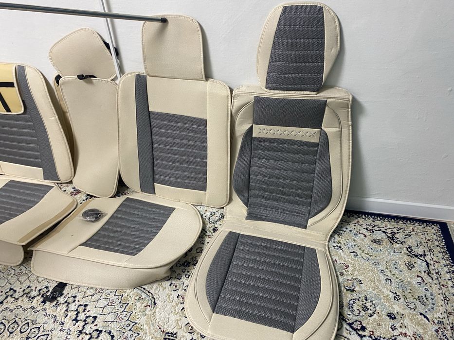 Продам авточехлы новые