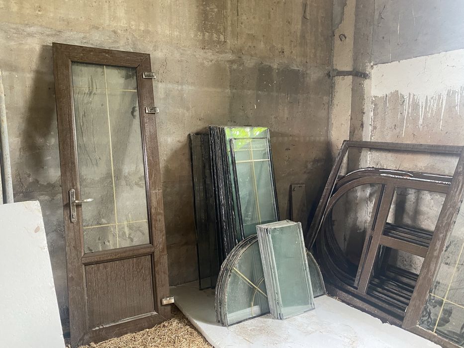 Akfa original rom oynalari bilan b/u