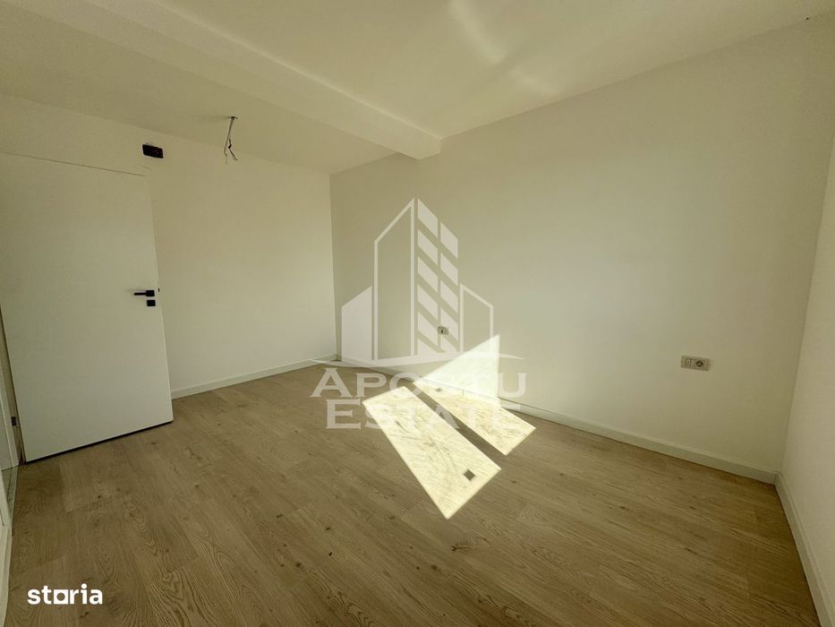 Penthouse cu scara interioara deosebita, 3 camere si 2 bai langa Lidl.