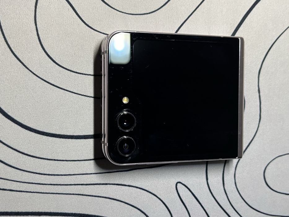 Samsung Z Flip 5