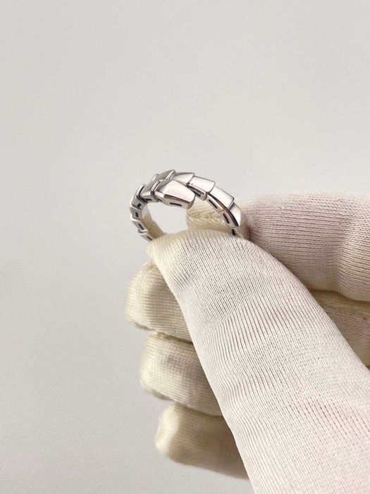 Кольцо Bvlgari Serpenti L size