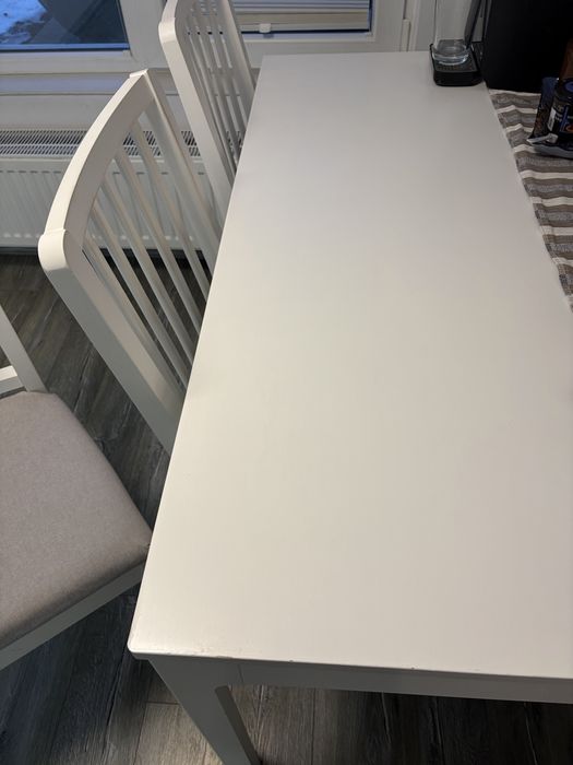 Masa extensibila cu 4 scaune ekedalen ikea