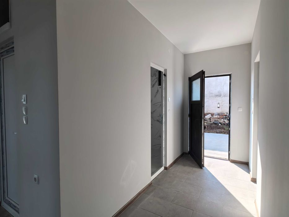 Продава се Къща в Ямбол, Зорница - 110 кв.м за 1682 €/кв.м - Снимка #15